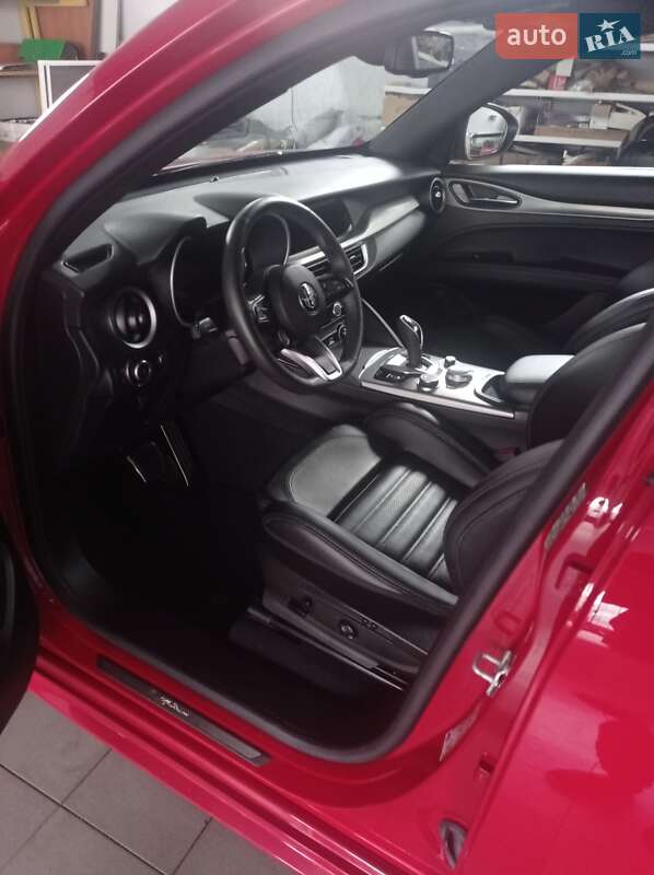 Внедорожник / Кроссовер Alfa Romeo Stelvio 2023 в Виннице