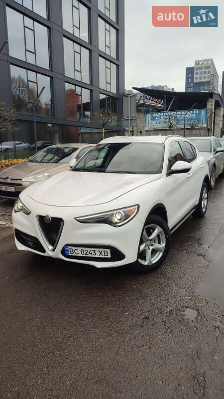 Alfa Romeo Stelvio 2019