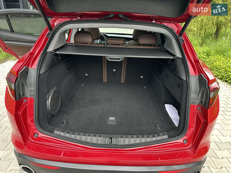 Внедорожник / Кроссовер Alfa Romeo Stelvio 2021 в Черновцах