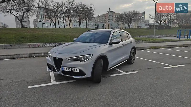 Alfa Romeo Stelvio 2022