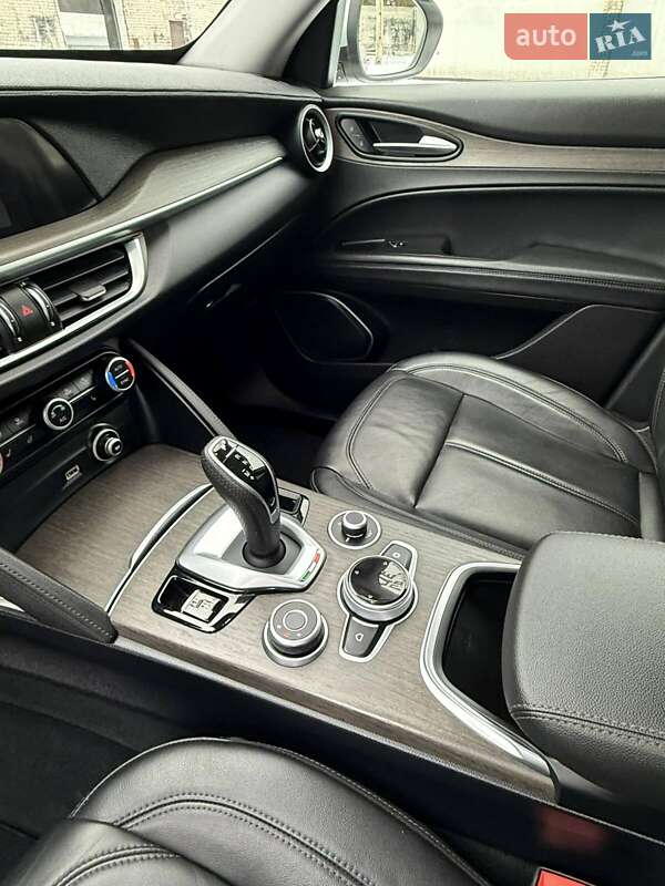 Внедорожник / Кроссовер Alfa Romeo Stelvio 2020 в Киеве