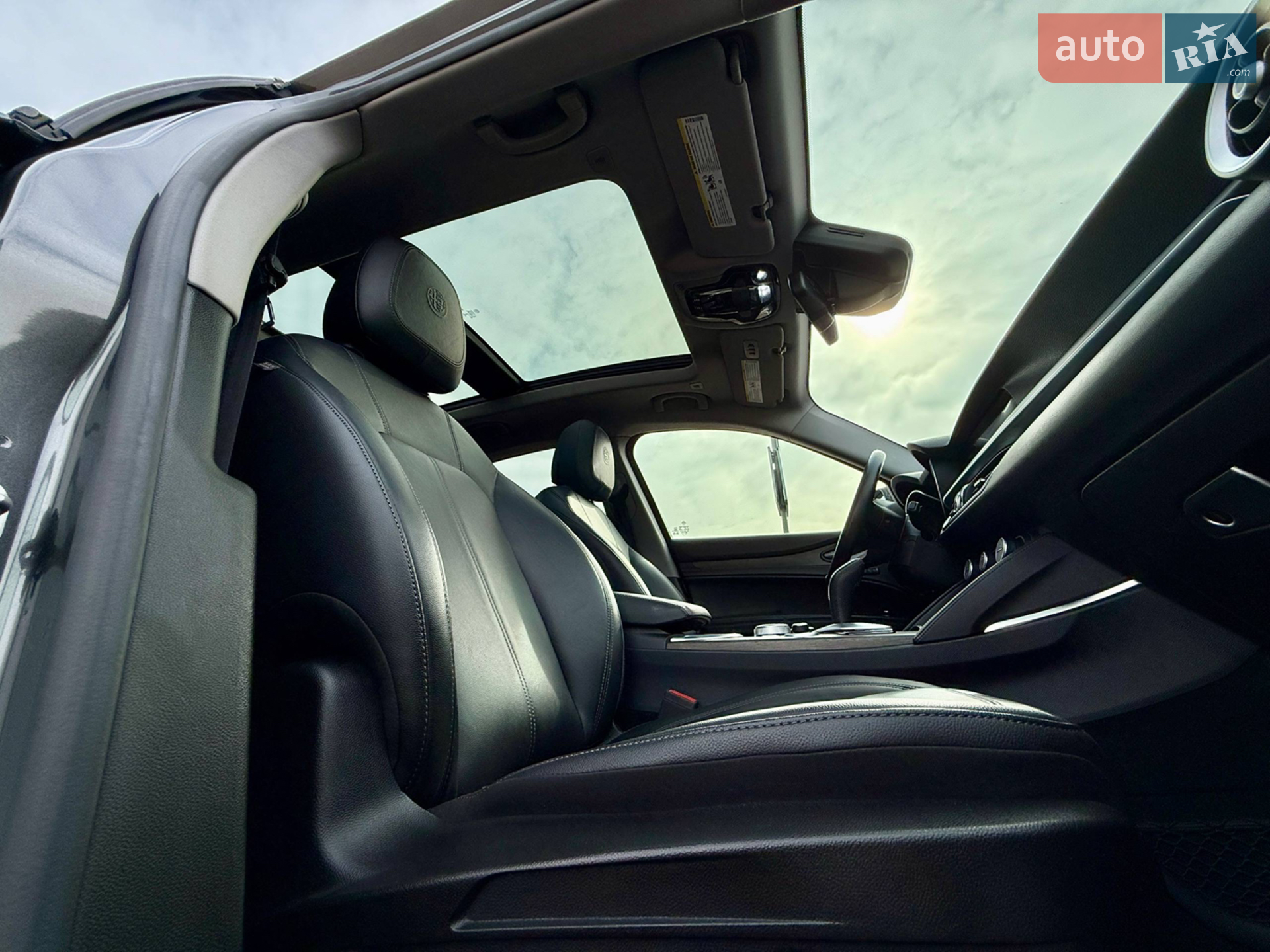 2021 Alfa Romeo Stelvio - мініатюра 34
