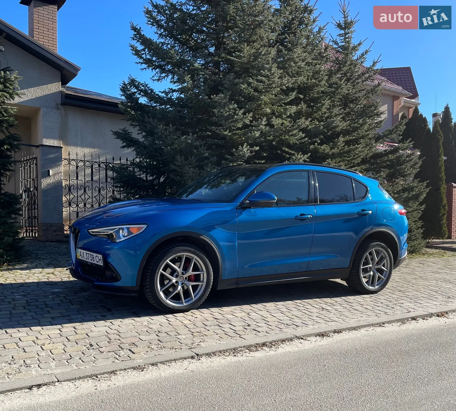 2017 Alfa Romeo Stelvio - мініатюра 2