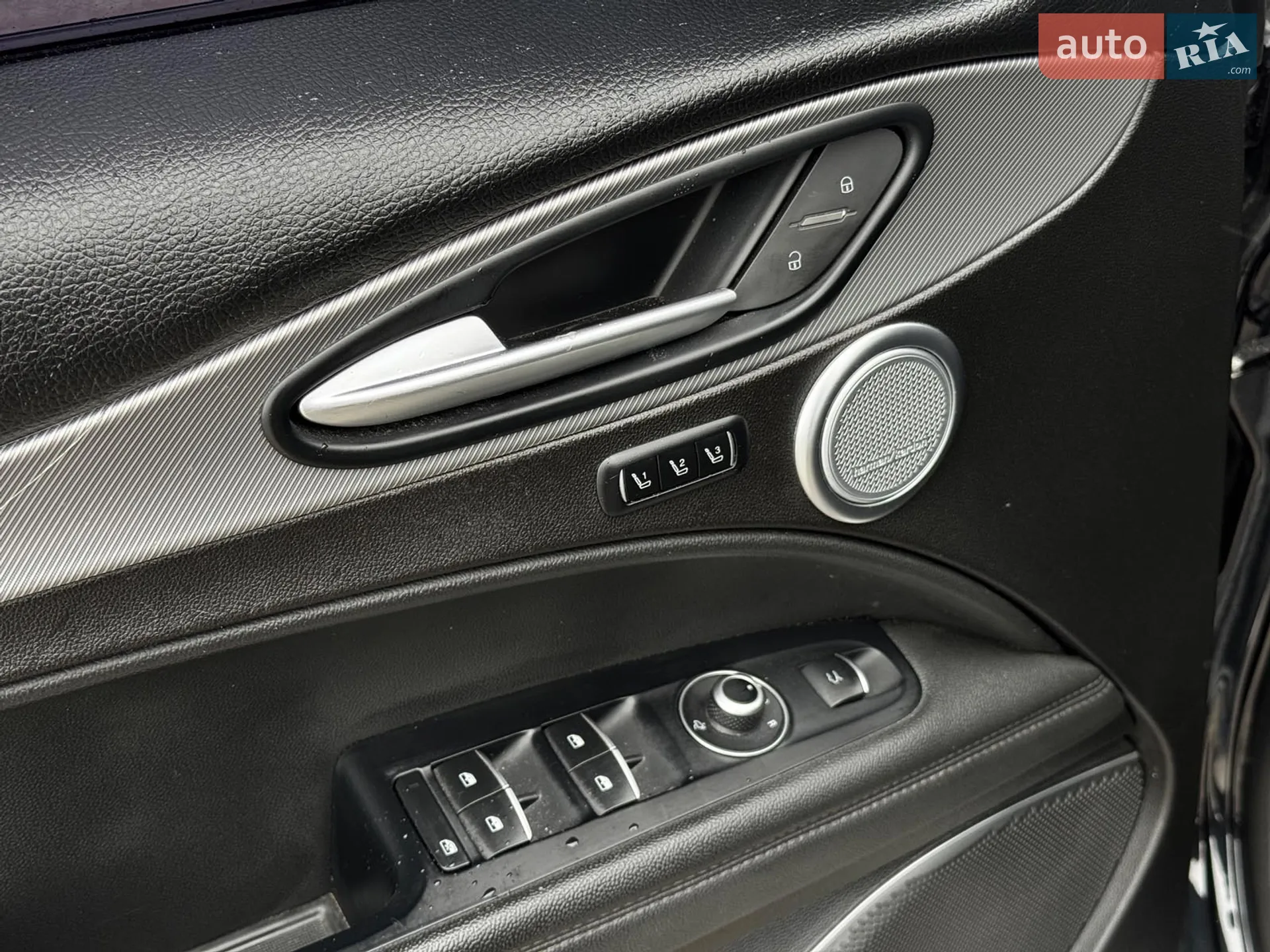 2018 Alfa Romeo Stelvio - мініатюра 18
