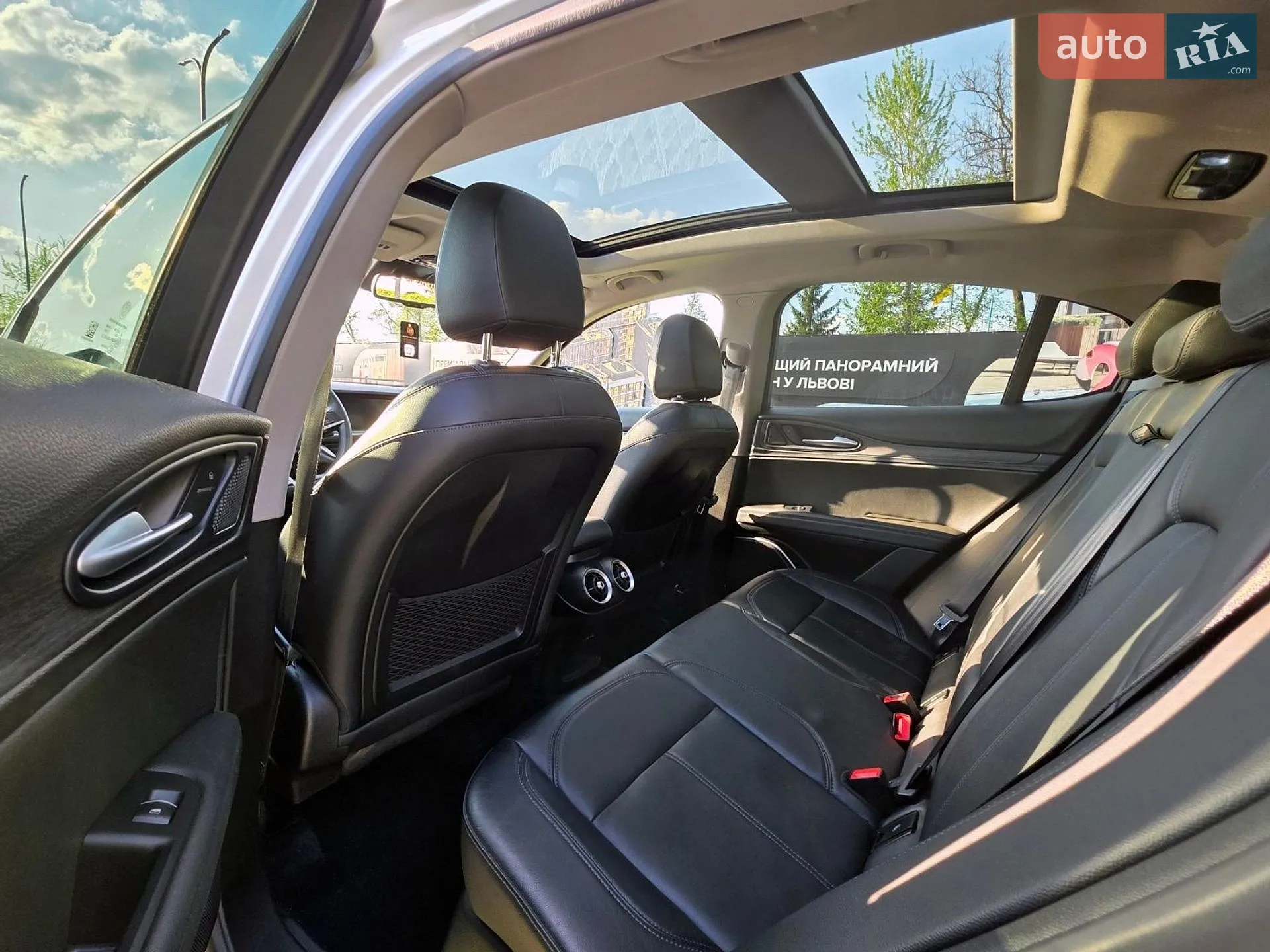 2019 Alfa Romeo Stelvio - мініатюра 18