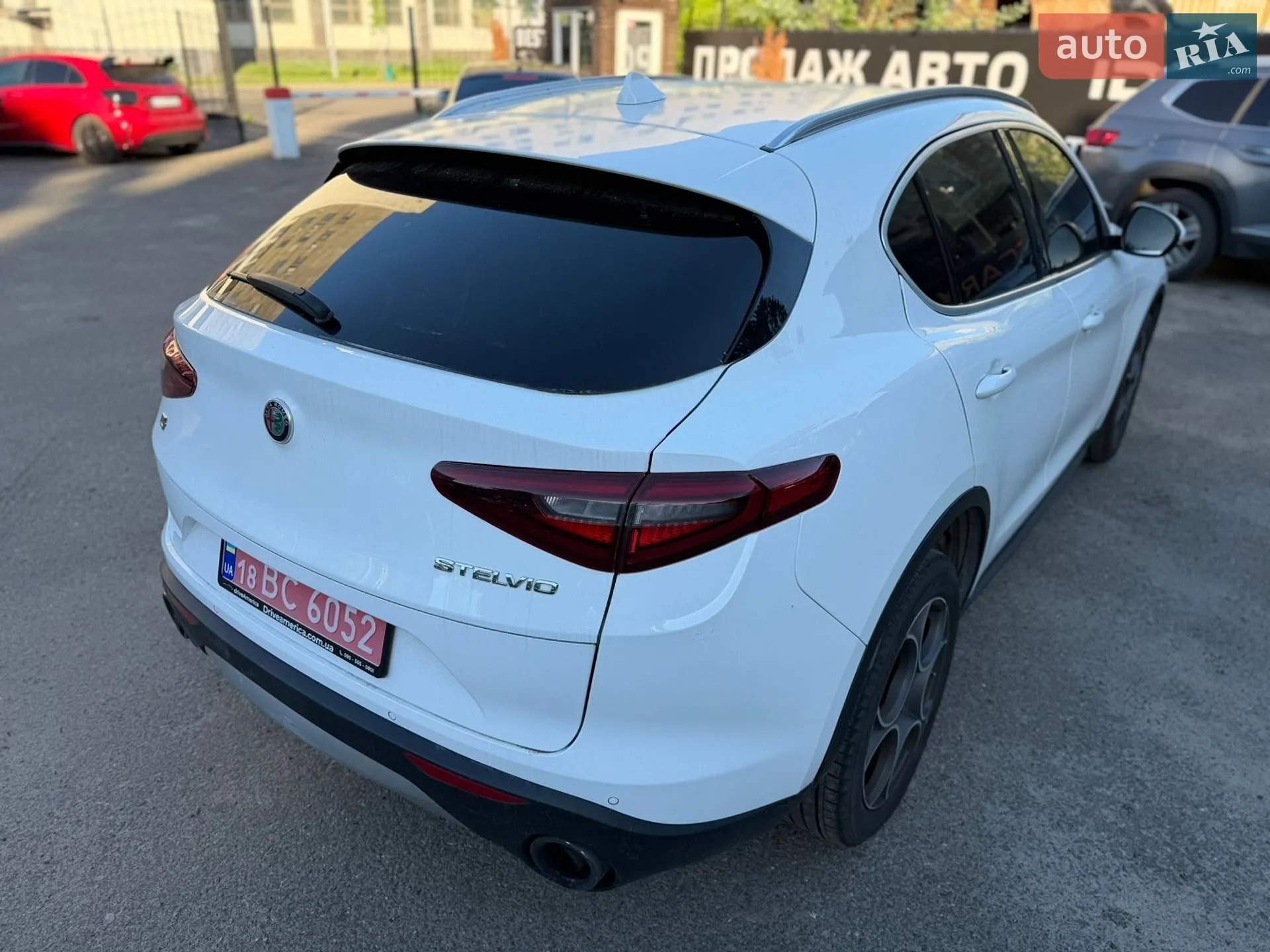 2017 Alfa Romeo Stelvio - мініатюра 11