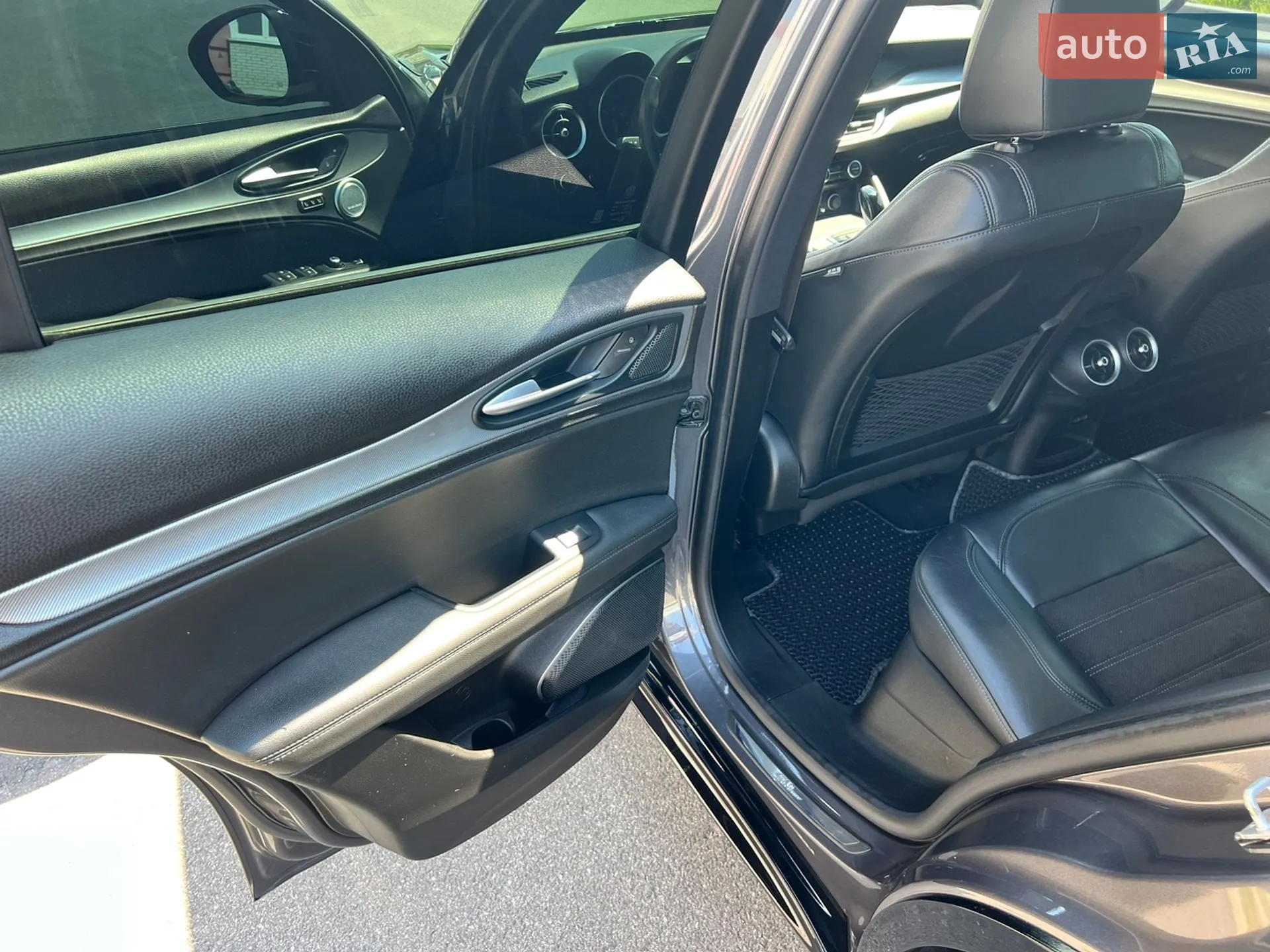 2017 Alfa Romeo Stelvio - мініатюра 20
