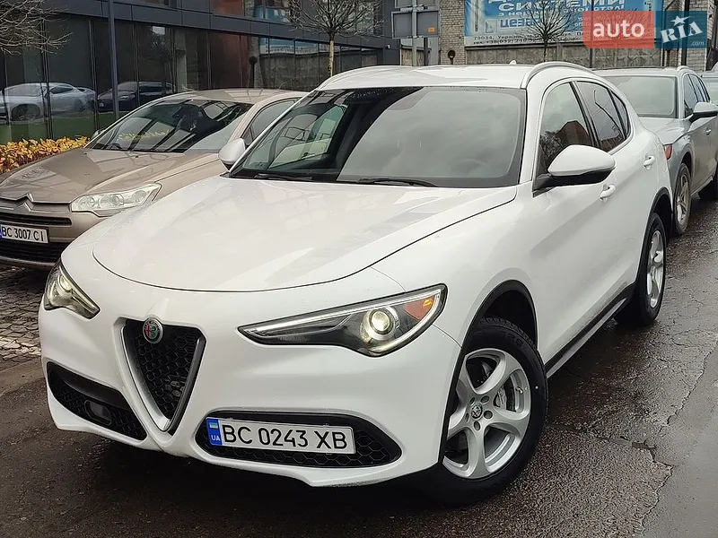 Alfa Romeo Stelvio 2019