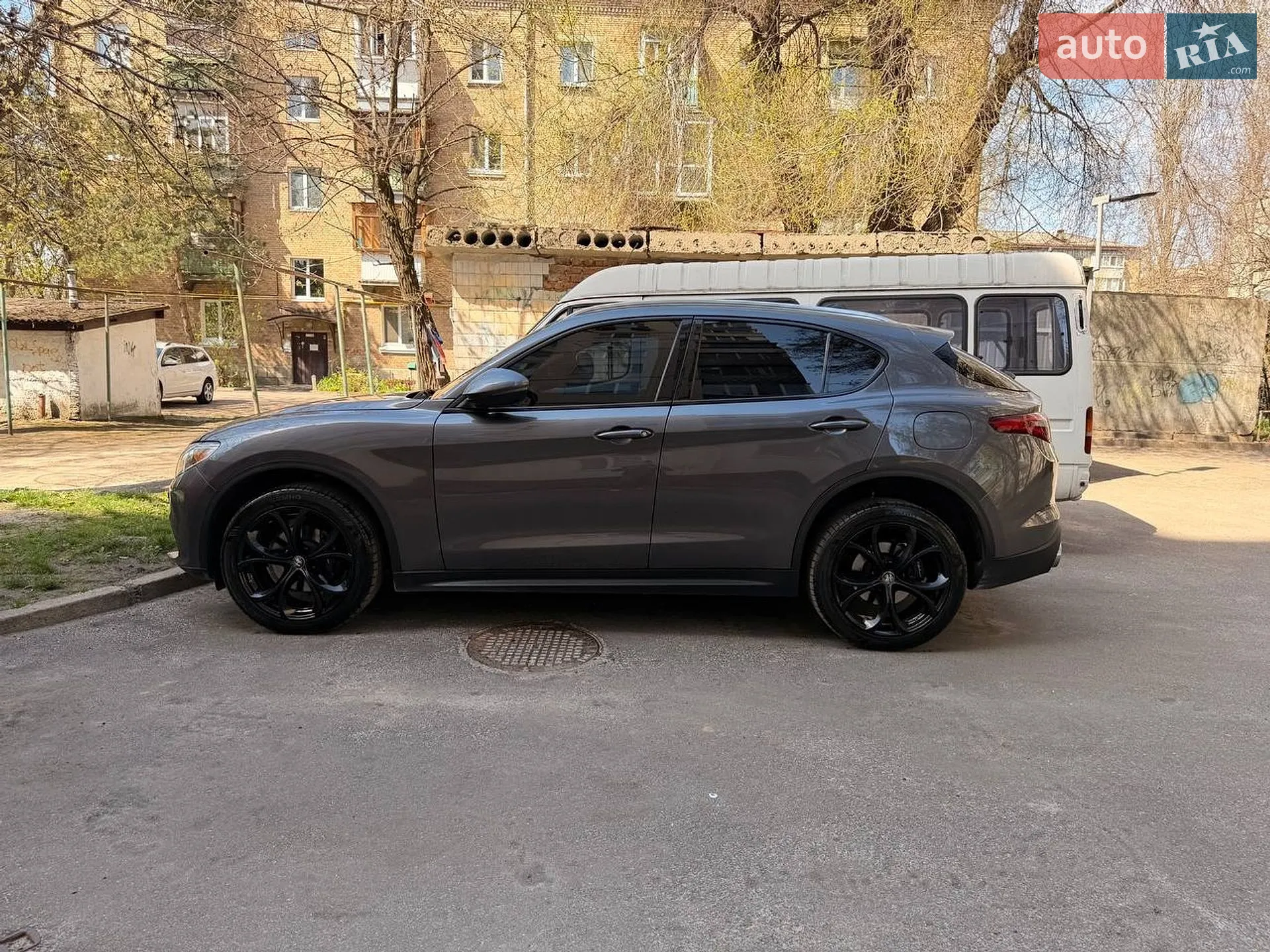 2017 Alfa Romeo Stelvio - мініатюра 2