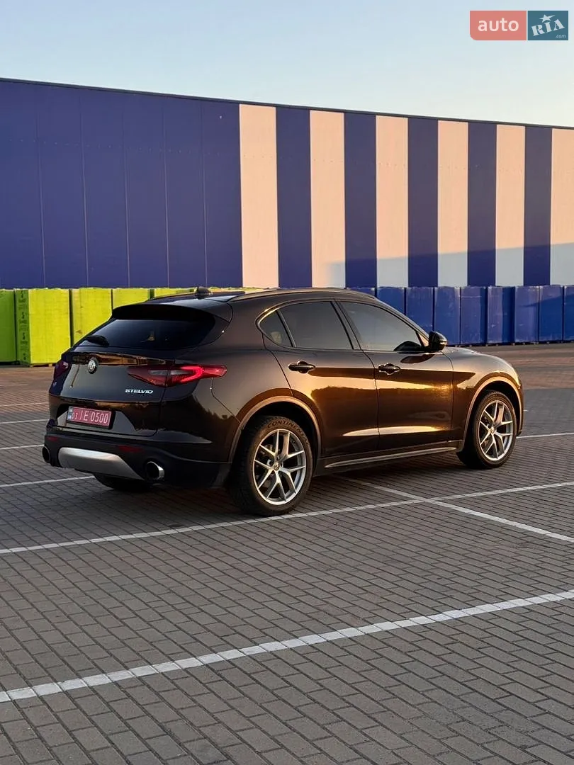 2017 Alfa Romeo Stelvio - мініатюра 10