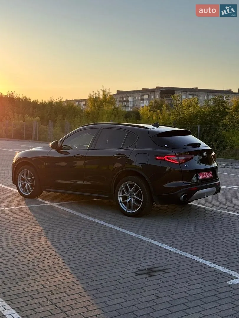 2017 Alfa Romeo Stelvio - мініатюра 15