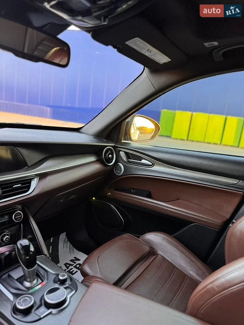 2017 Alfa Romeo Stelvio - мініатюра 25