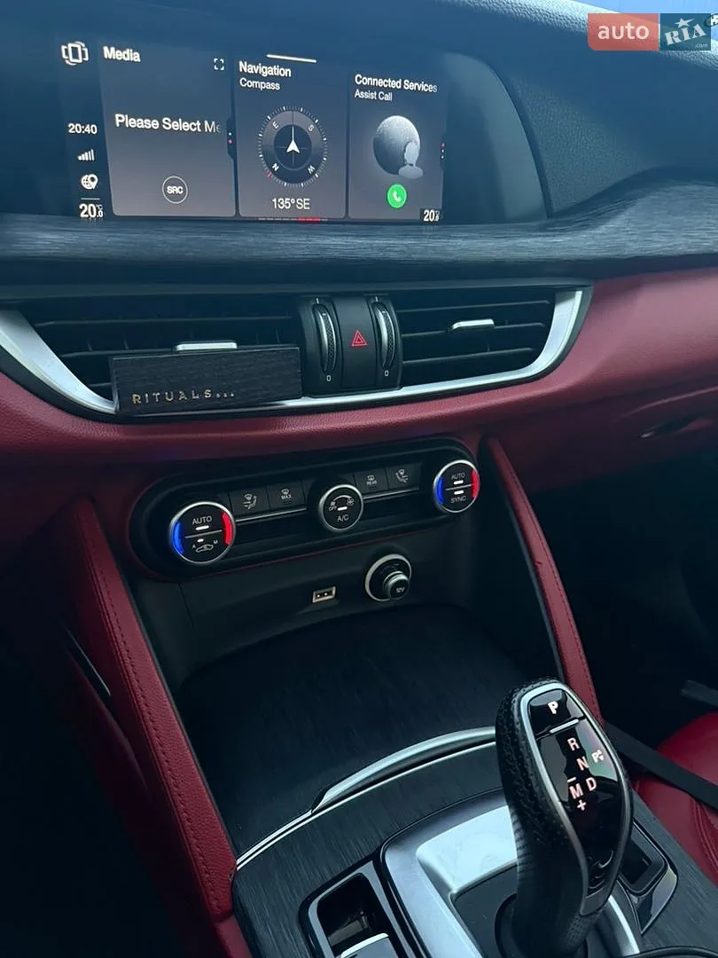 2020 Alfa Romeo Stelvio - мініатюра 27