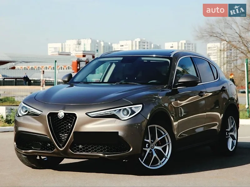 Alfa Romeo Stelvio 2019