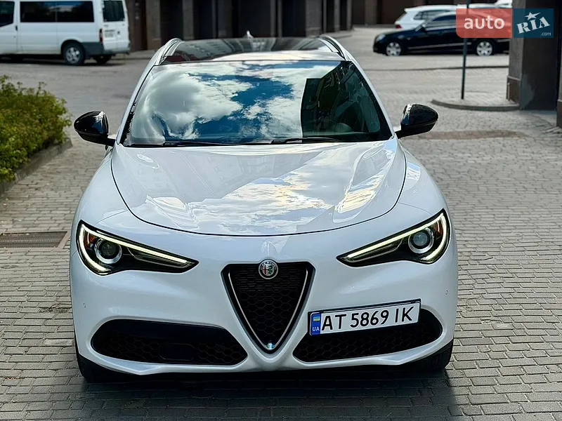 Alfa Romeo Stelvio 2019