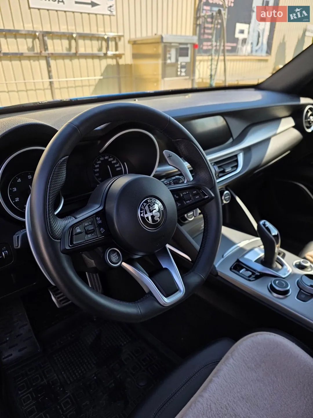 2022 Alfa Romeo Stelvio - мініатюра 22
