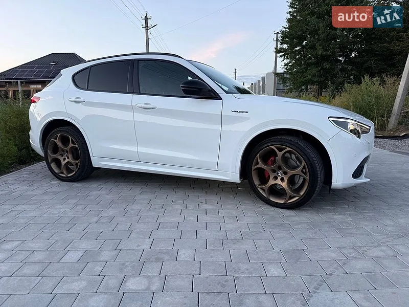 Alfa Romeo Stelvio 2022