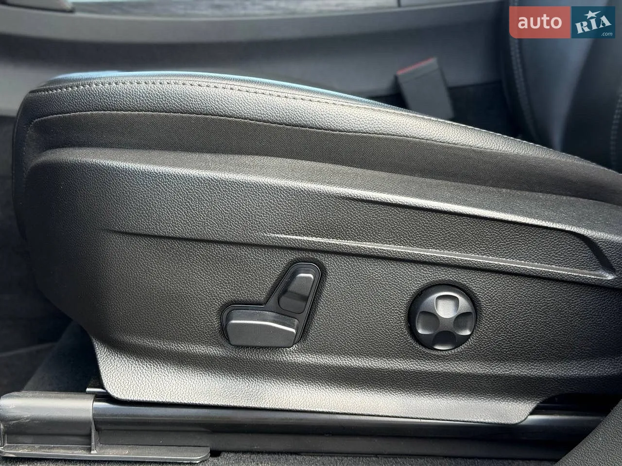 2020 Alfa Romeo Stelvio - мініатюра 27