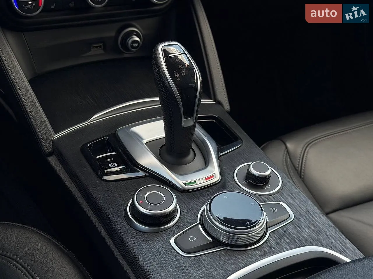 2020 Alfa Romeo Stelvio - мініатюра 42