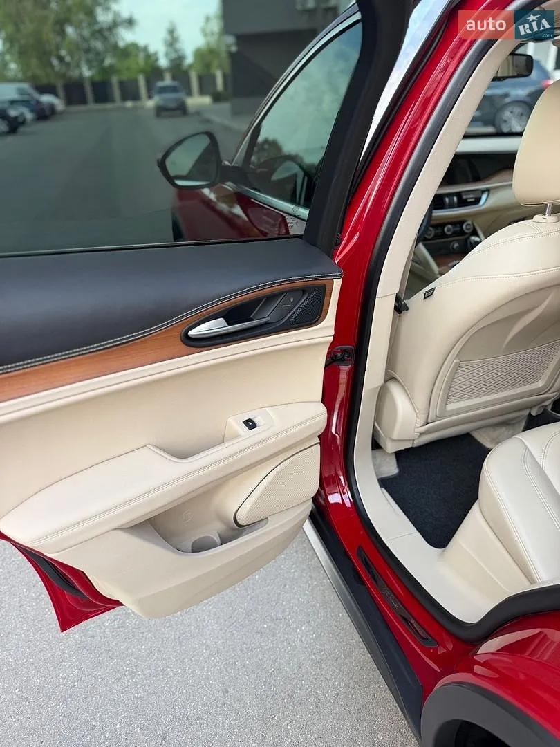 2019 Alfa Romeo Stelvio - мініатюра 27