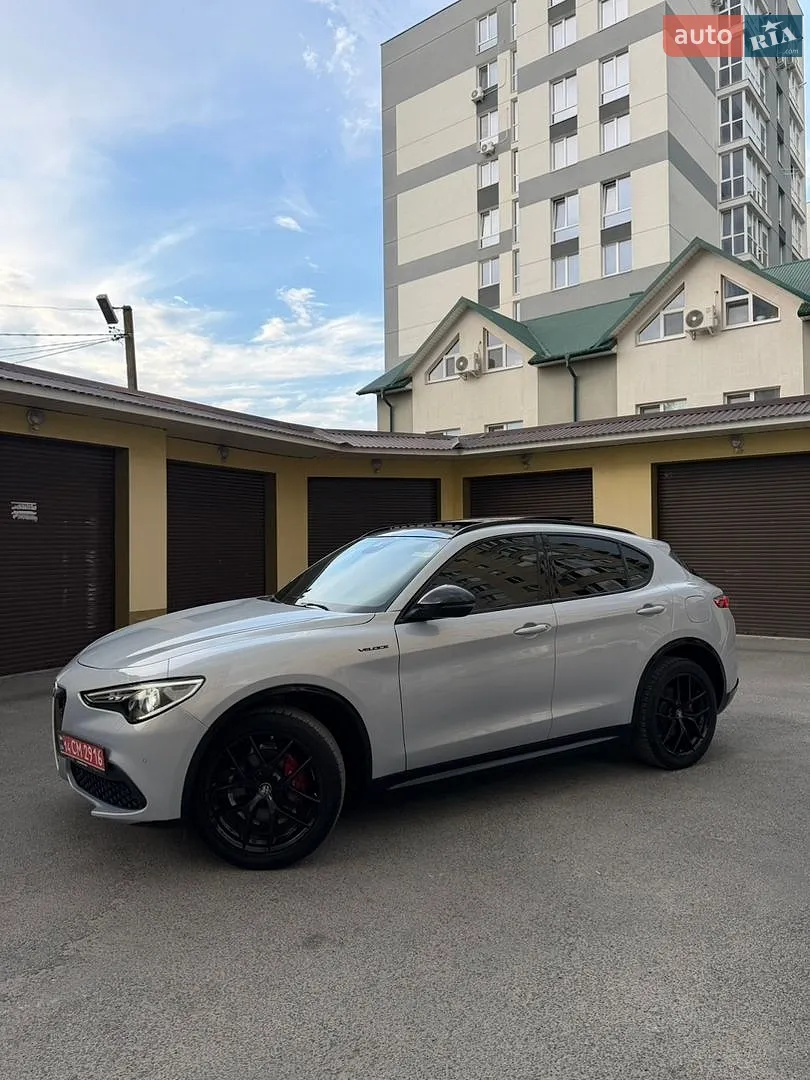 2021 Alfa Romeo Stelvio - мініатюра 4