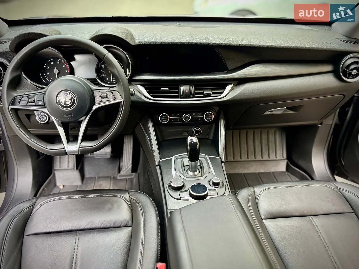 2017 Alfa Romeo Stelvio - мініатюра 11