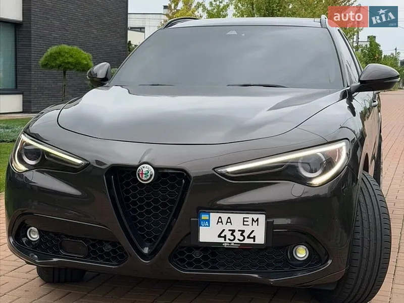 Alfa Romeo Stelvio 2019