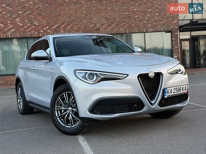 Alfa Romeo Stelvio 2020
