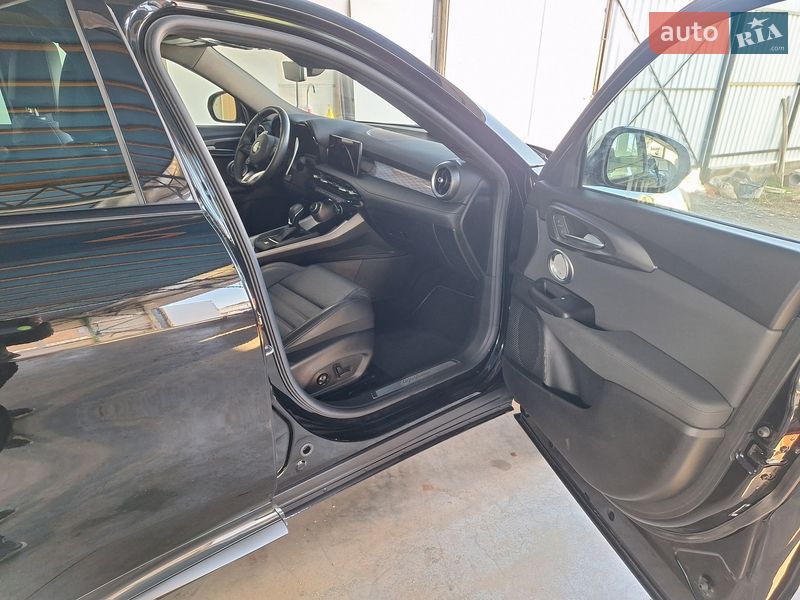 Внедорожник / Кроссовер Alfa Romeo Tonale 2023 в Полтаве