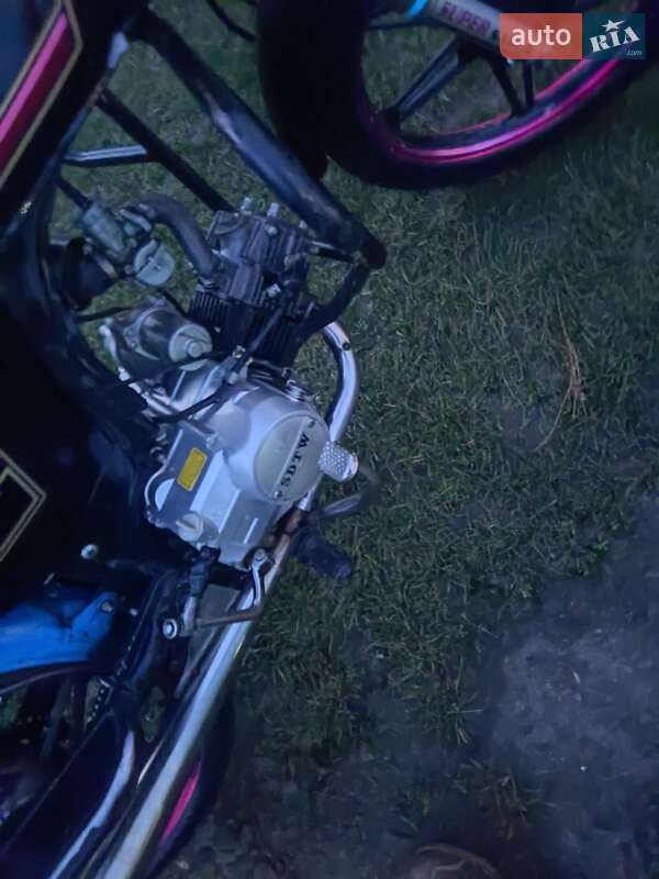 Мопеды Alpha Sabur 2013 в Львове