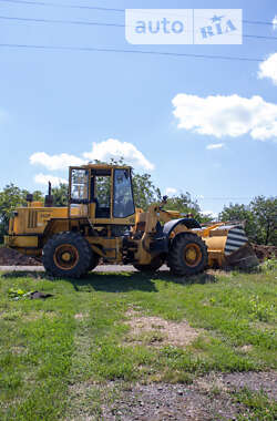 Фронтальный погрузчик Амкодор 320 2011 в 