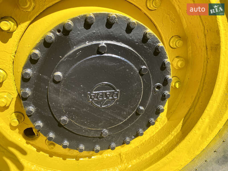 Фронтальный погрузчик Амкодор ТО-18 1993 в Косове