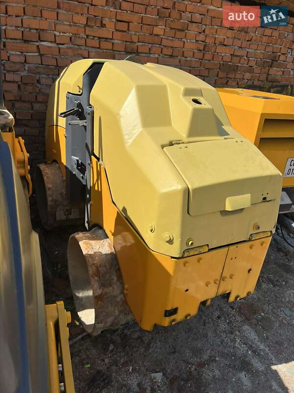 Каток ґрунтовий Ammann ARX 2015 в Львові