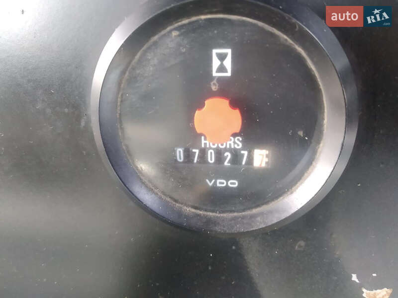 Асфальтоукладчик Ammann AV 2010 в Олыке