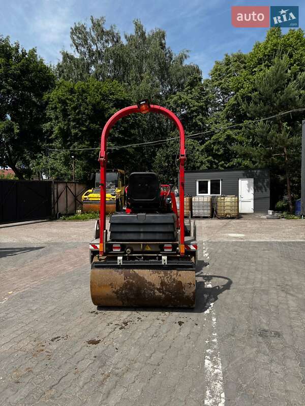 Дорожній каток Ammann AV 2011 в Львові