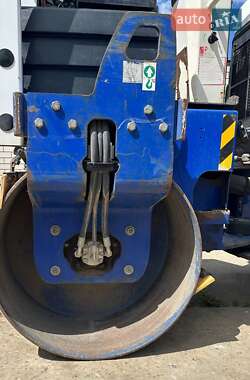 Дорожный каток Ammann AV 2012 в 