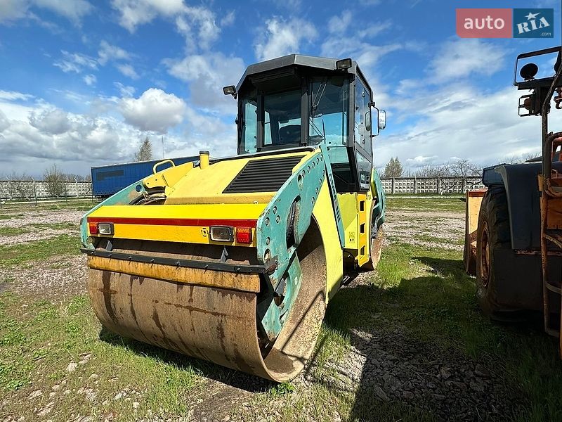 Дорожный каток Ammann AV 2006 в Киеве