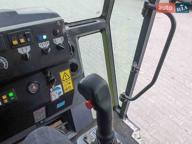 Інша будівельна техніка Ammann AV 2010 в Житомирі