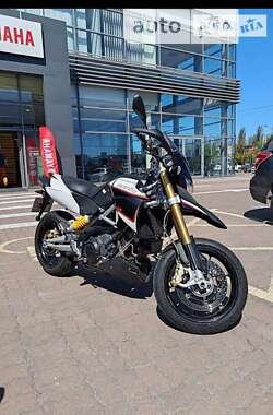Мотоцикл Супермото (Motard) Aprilia Dorsoduro 1200 2012 в 