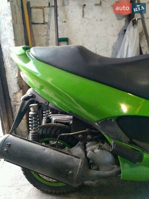 Скутер Aprilia Leonardo 250 2000 в Калиновке