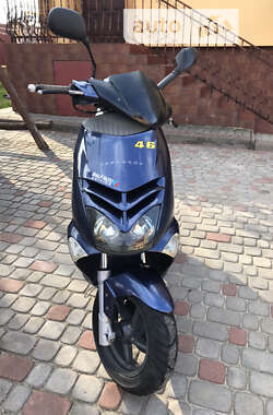 Скутер / Мотороллер Aprilia Leonardo 250 2005 в Бориславе