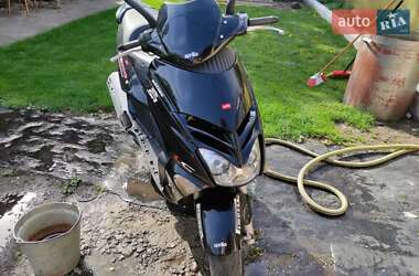 Мотороллер Aprilia Leonardo 250 2001 в 