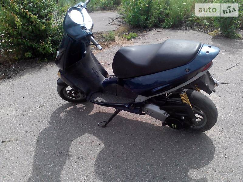 Скутер Aprilia Leonardo 1998 в Николаеве