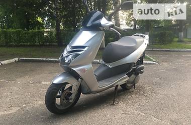 Скутер Aprilia Leonardo 2003 в Черновцах