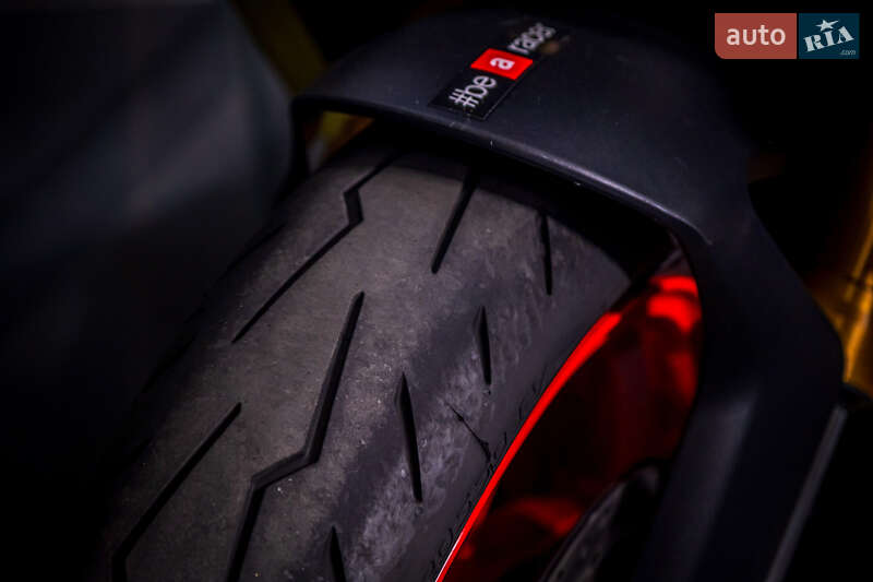 Спортбайк Aprilia RS 660 2024 в Києві фото 23 Спортбайк Aprilia RS 660 2024 в Києві