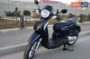 Скутер Aprilia Scarabeo 125 2011 в 