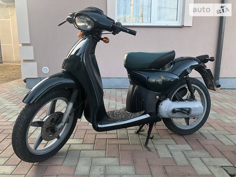 Скутер Aprilia Scarabeo 1996 в Косове