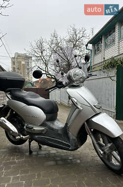 Максі-скутер Aprilia Scarabeo 2009 в Києві