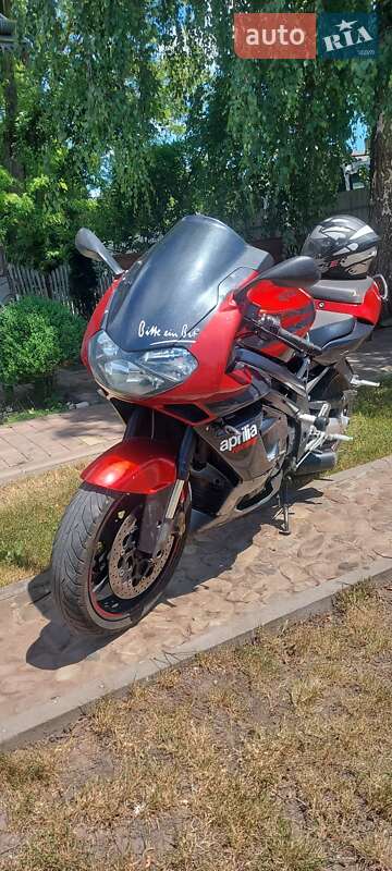 Спортбайк Aprilia SL 2004 в Кіцмані