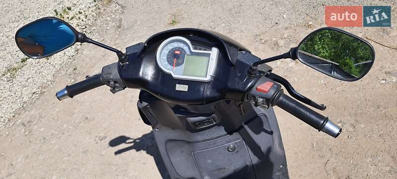 Мотоцикл Супермото (Motard) Aprilia Sportcity 2008 в Івано-Франківську